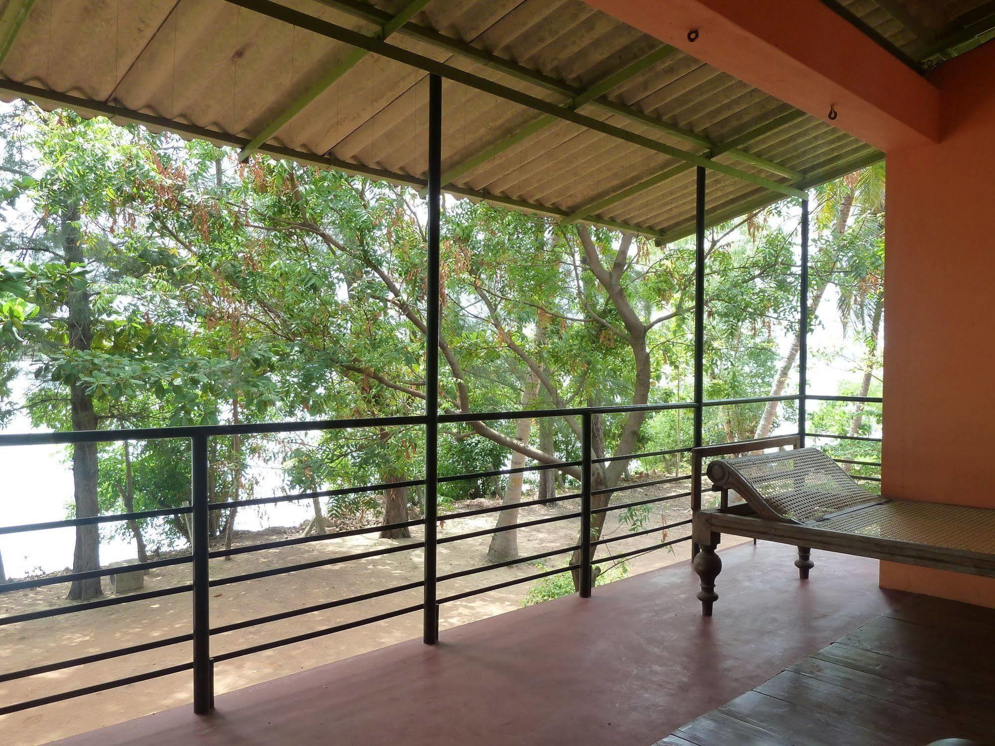 Riviera Resort Batticaloa Exteriér fotografie